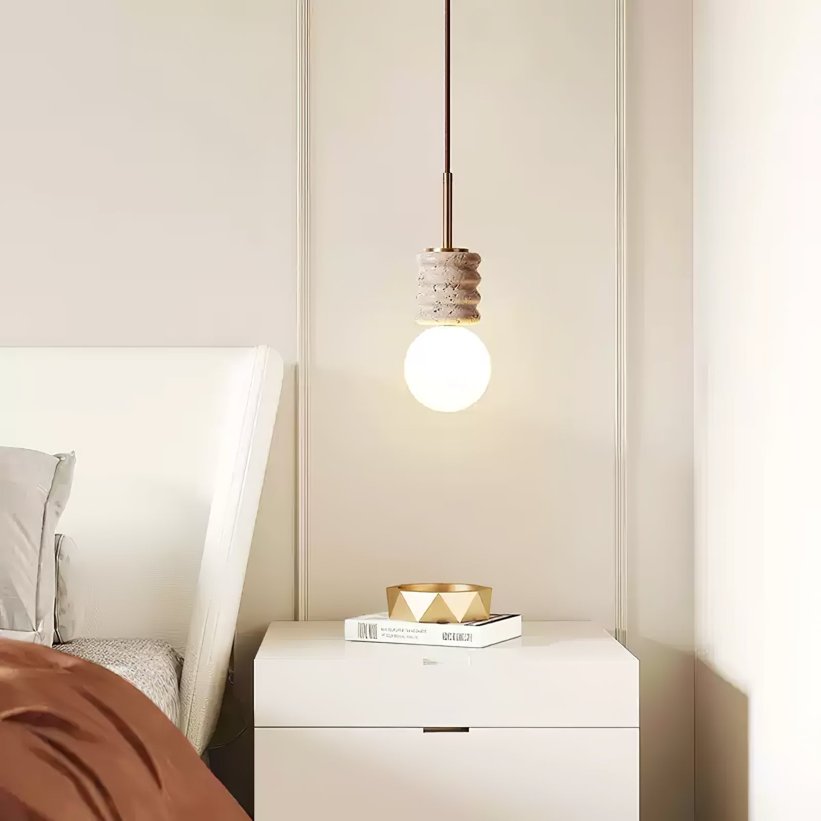 Suspension moderne Herman en Travertin jaune et blanc