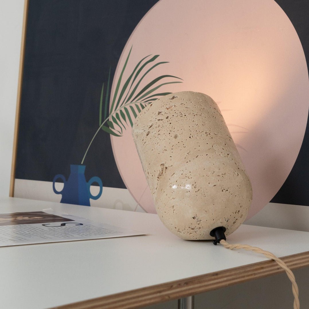 Lampe à poser moderne Faber en Travertin jaune