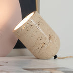 Lampe à poser moderne Faber en Travertin jaune
