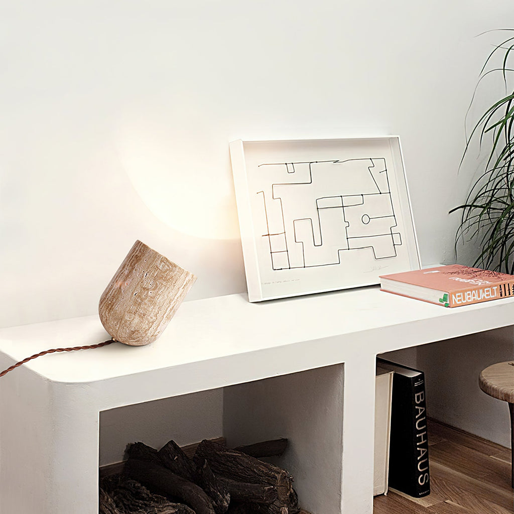 Lampe à poser moderne Faber en Travertin jaune