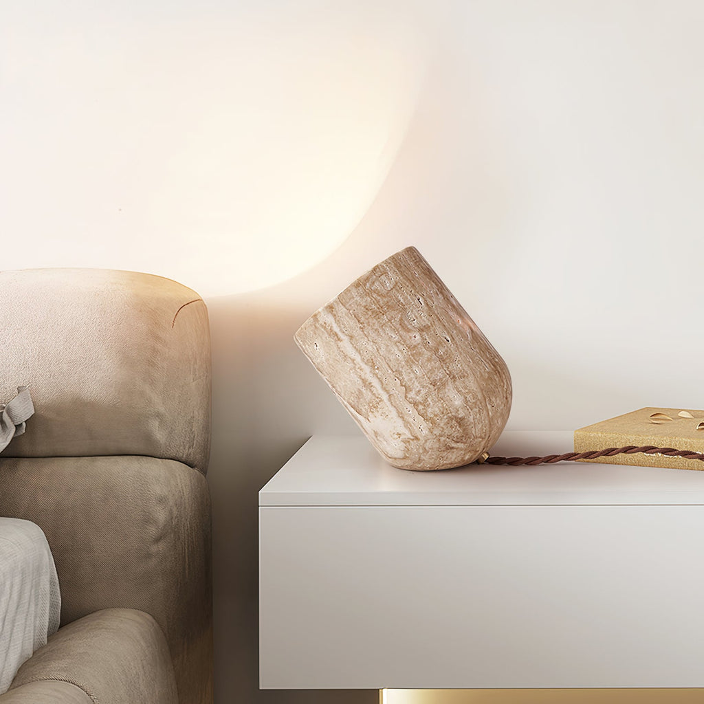 Lampe à poser moderne Faber en Travertin jaune