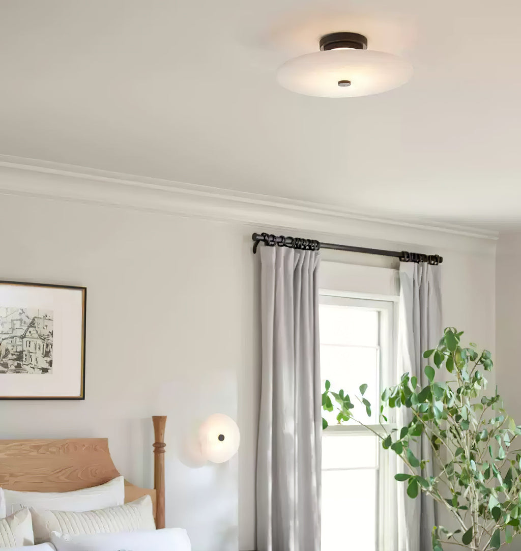 Applique murale moderne Torin en Albâtre Laiton et blanc