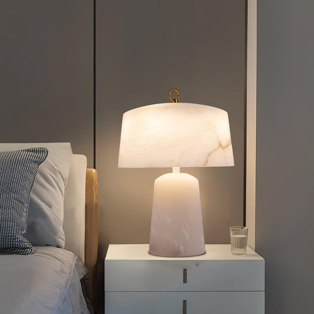 Lampe à poser moderne Walden en Albâtre Blanc et laiton