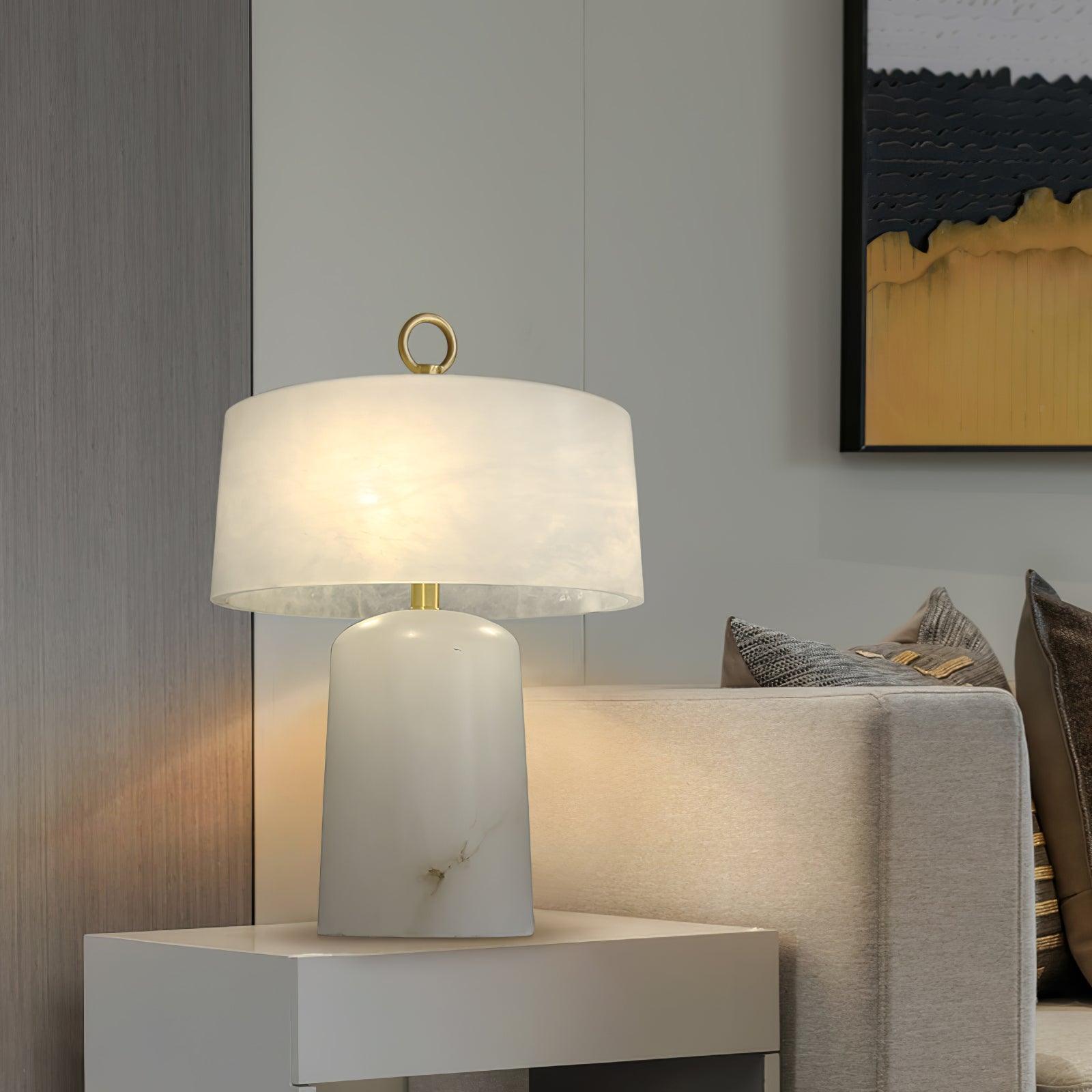 Lampe à poser moderne Walden en Albâtre Blanc et laiton