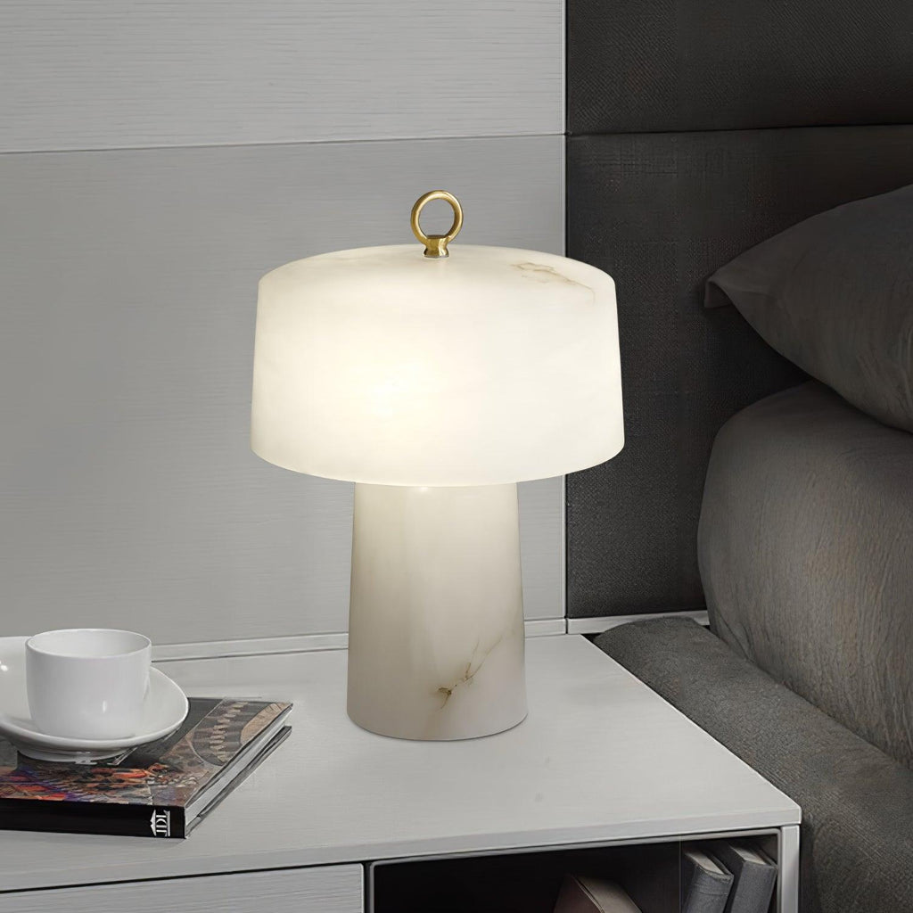 Lampe à poser moderne Walden en Albâtre Blanc et laiton