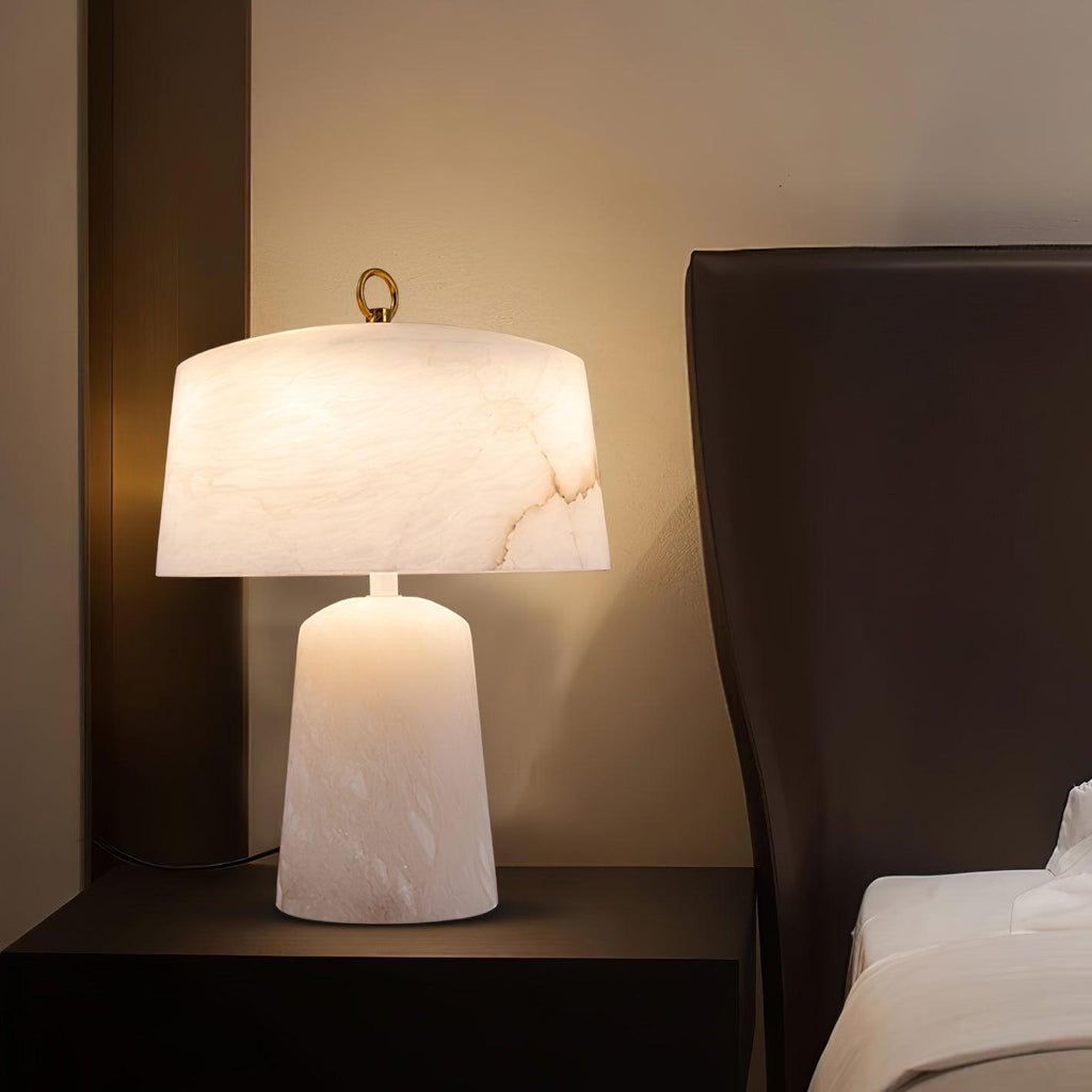 Lampe à poser moderne Walden en Albâtre Blanc et laiton