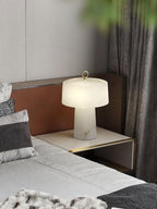 Lampe à poser moderne Walden en Albâtre Blanc et laiton