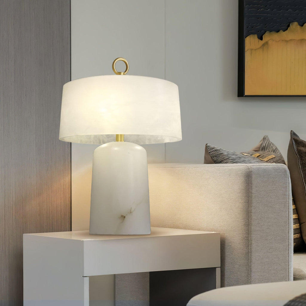 Lampe à poser moderne Walden en Albâtre Blanc et laiton
