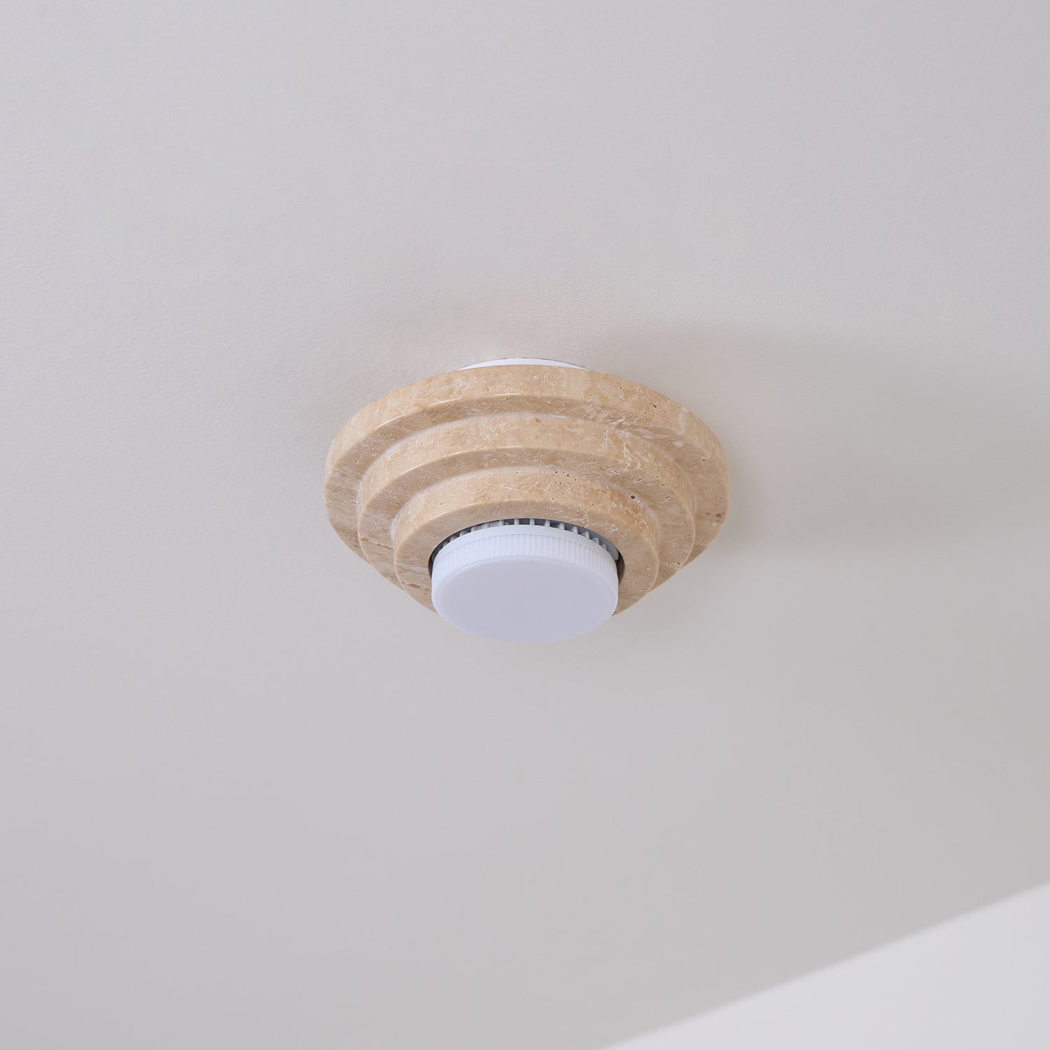 Plafonnier moderne Waldo en Travertin Beige et blanc
