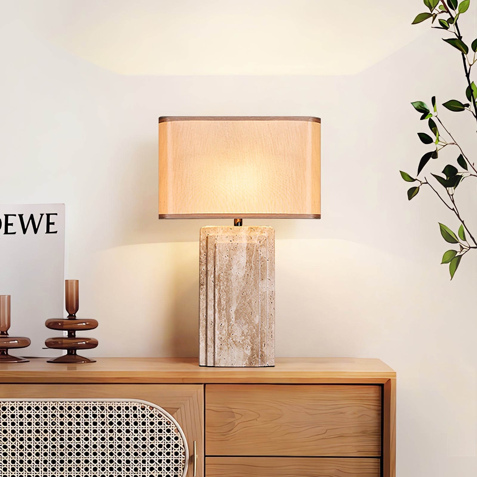 Lampe à poser moderne Cleon en Travertin jaune et beige