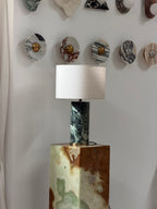 Lampe à poser moderne Hob en pierre, Travertin Vert marbre et beige