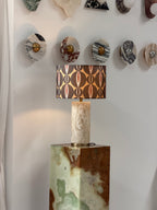Lampe à poser moderne Hob en pierre, Marbre Rouge travertin et beige