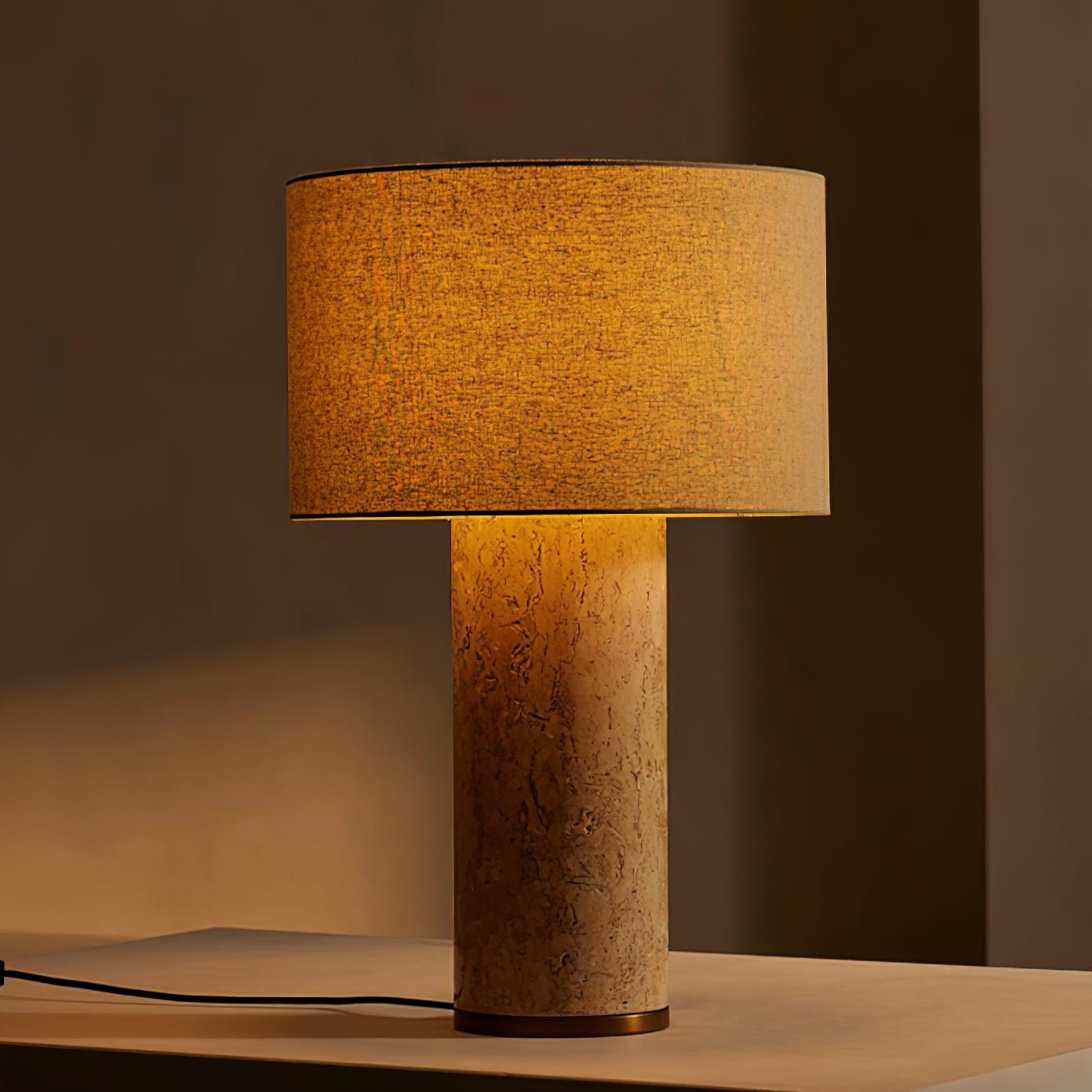 Lampe à poser moderne Hob en pierre, Marbre Travertin jaune et beige