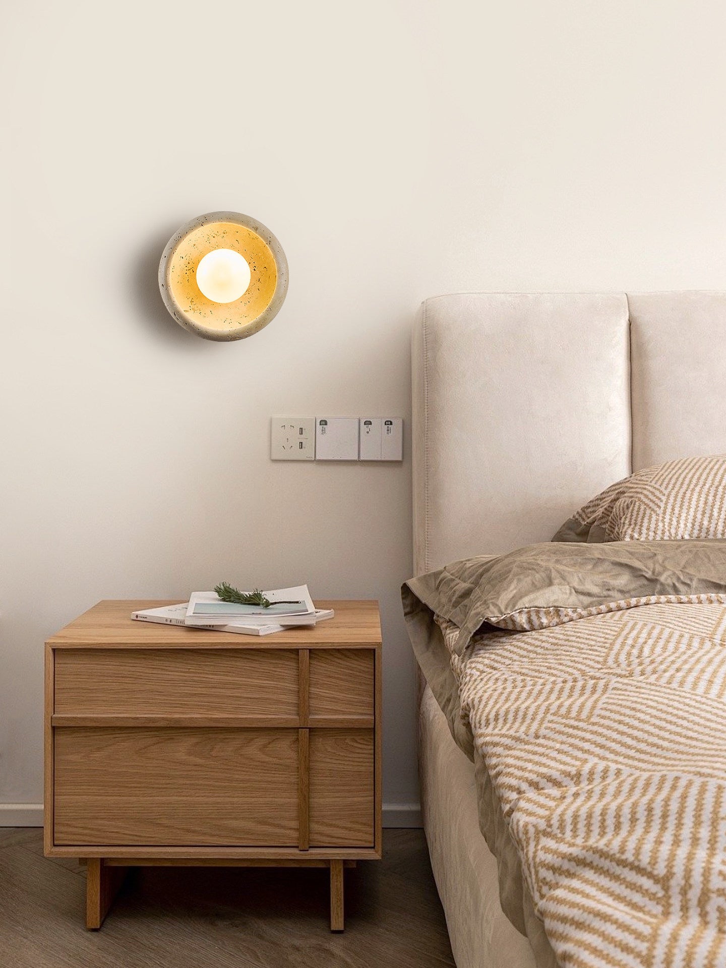 Applique murale moderne Ormr en Travertin jaune