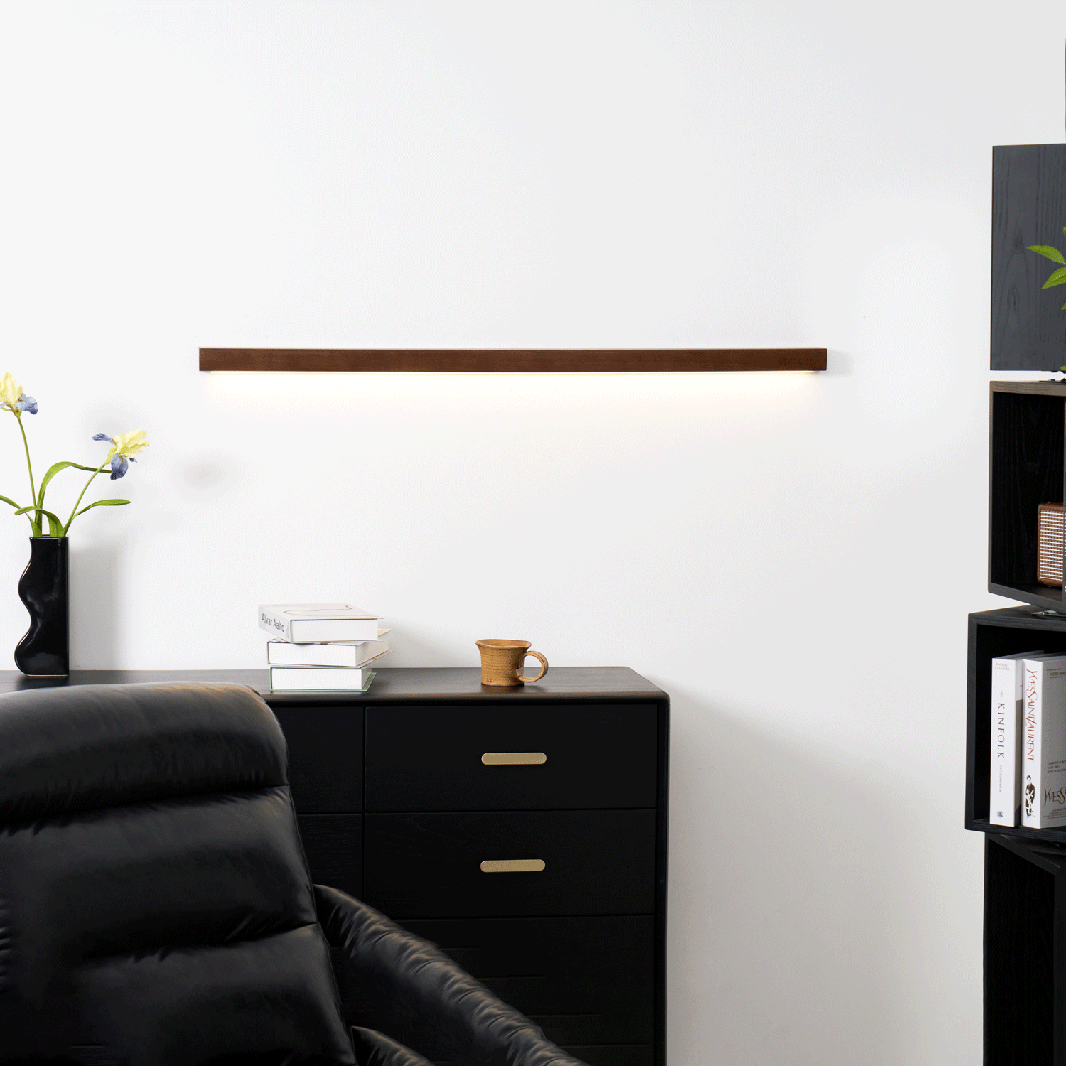 Applique murale moderne Siggi en bois Noyer