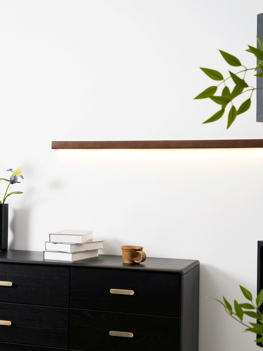 Applique murale moderne Siggi en bois Noyer