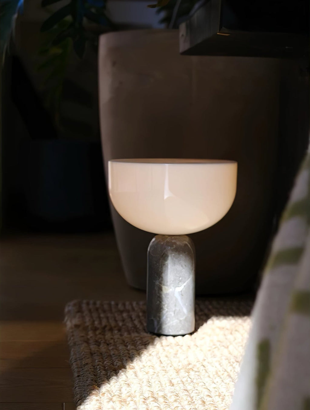 Lampe à poser moderne Lewin en Marbre Noir