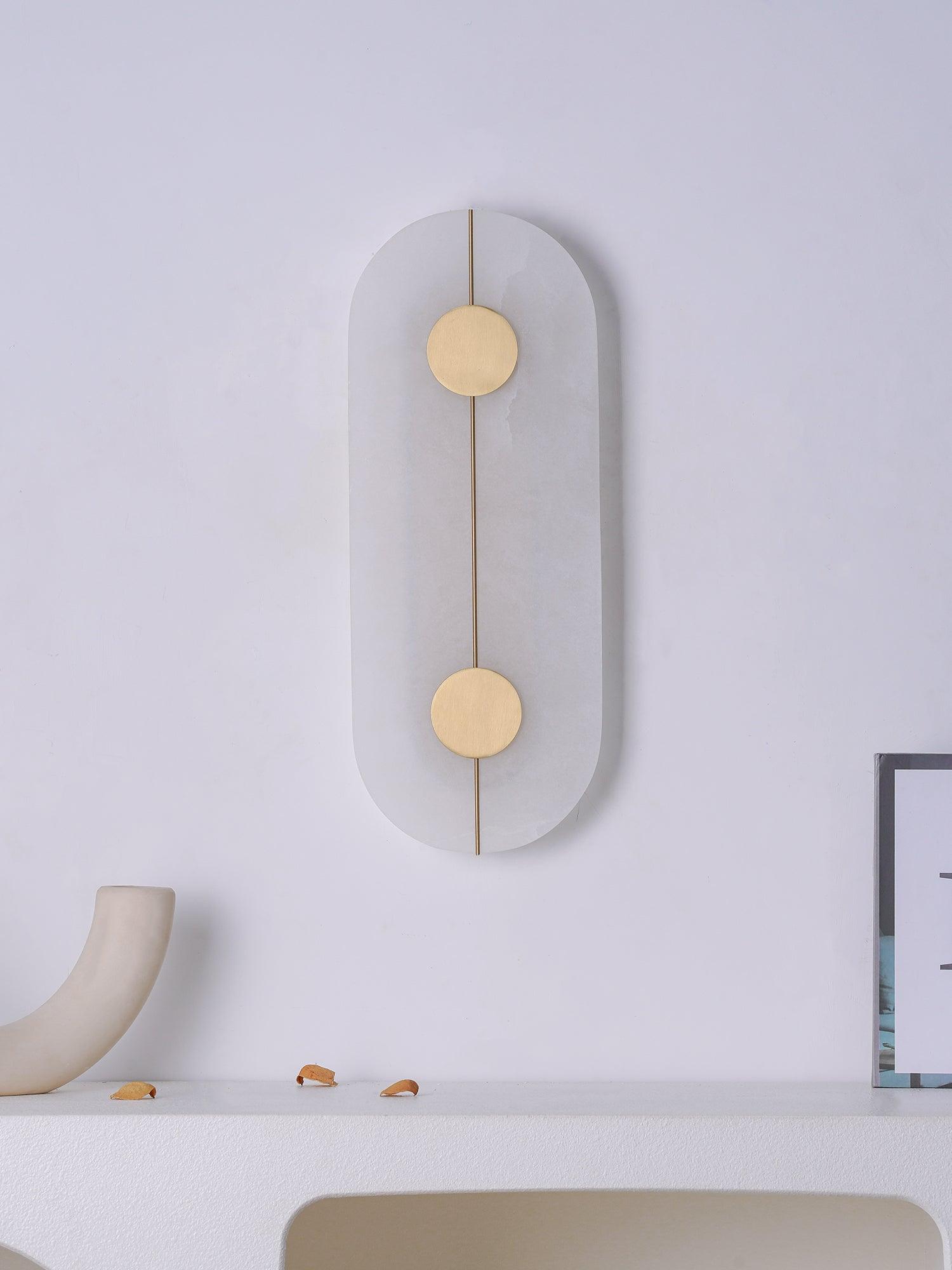 Applique murale moderne Hemsley en Albâtre Blanc et laiton