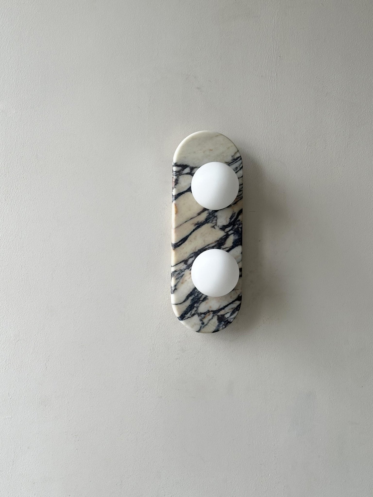 Applique murale moderne Amundi en Marbre, Verre Noir et blanc stripes
