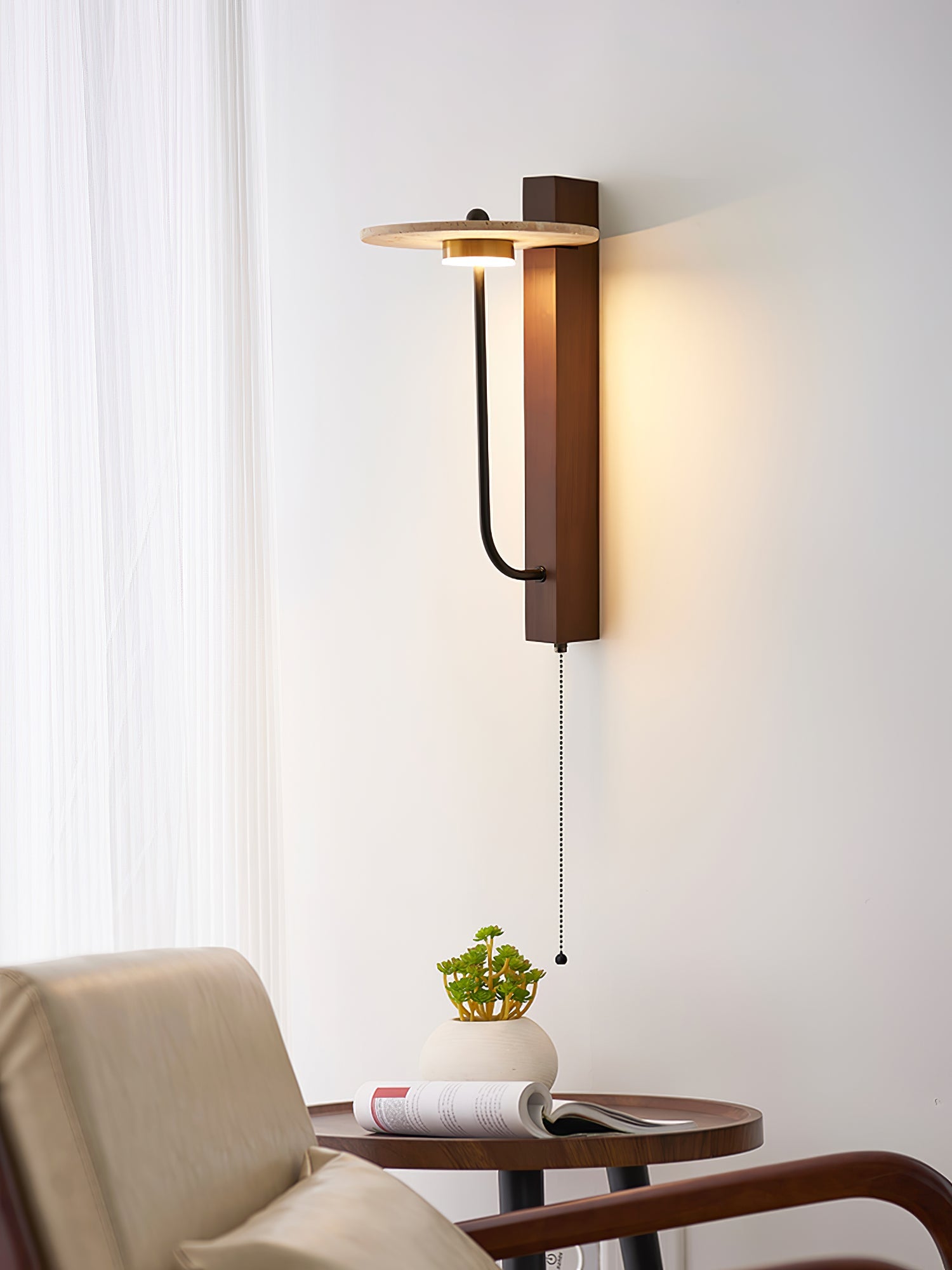 Applique murale moderne Winslow en Noyer bois et travertin jaune