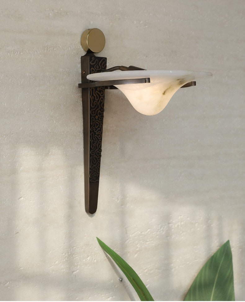 Applique murale moderne Flosi en Albâtre Bronze et blanc