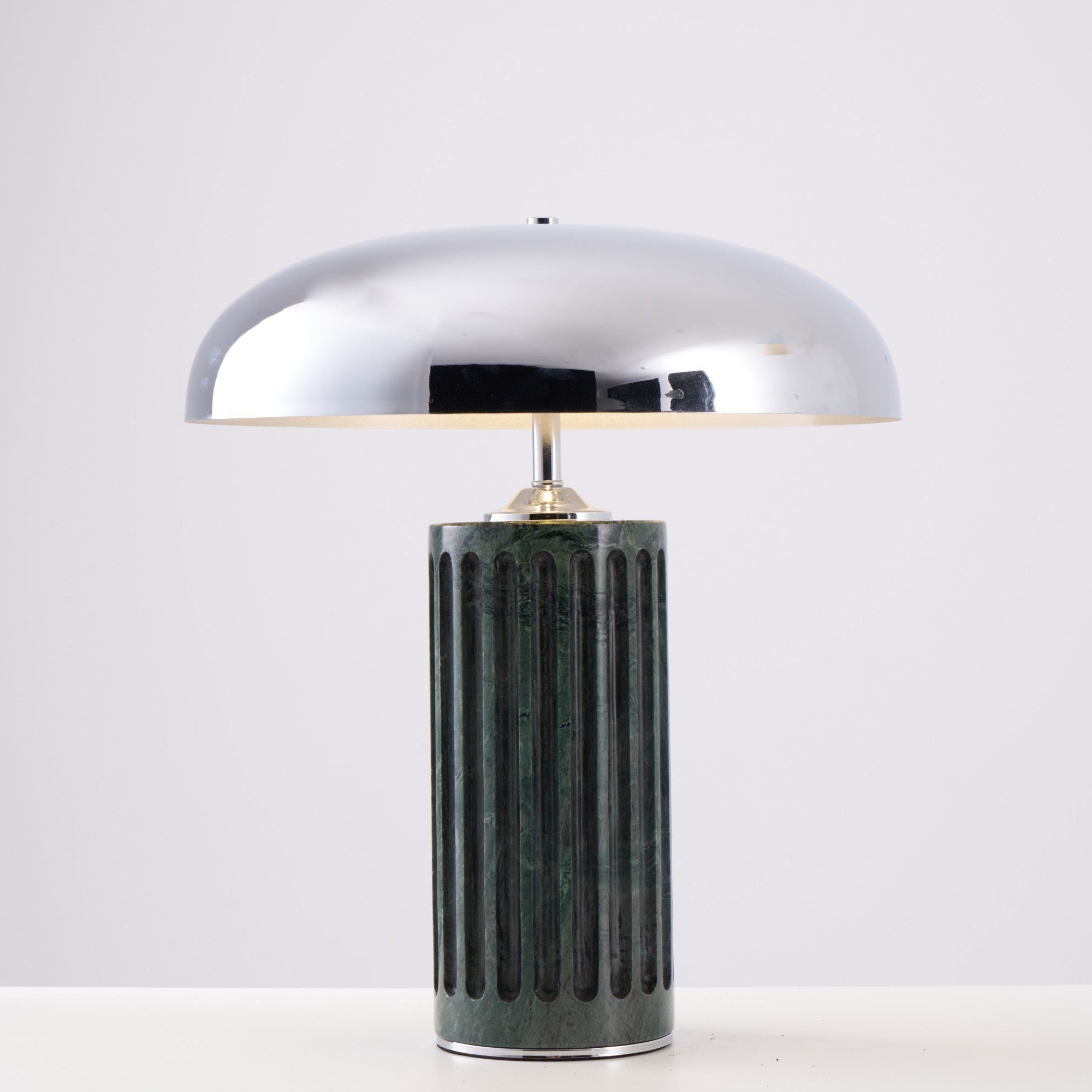 Lampe à poser moderne Wyatt en Marbre Blanc et chrome