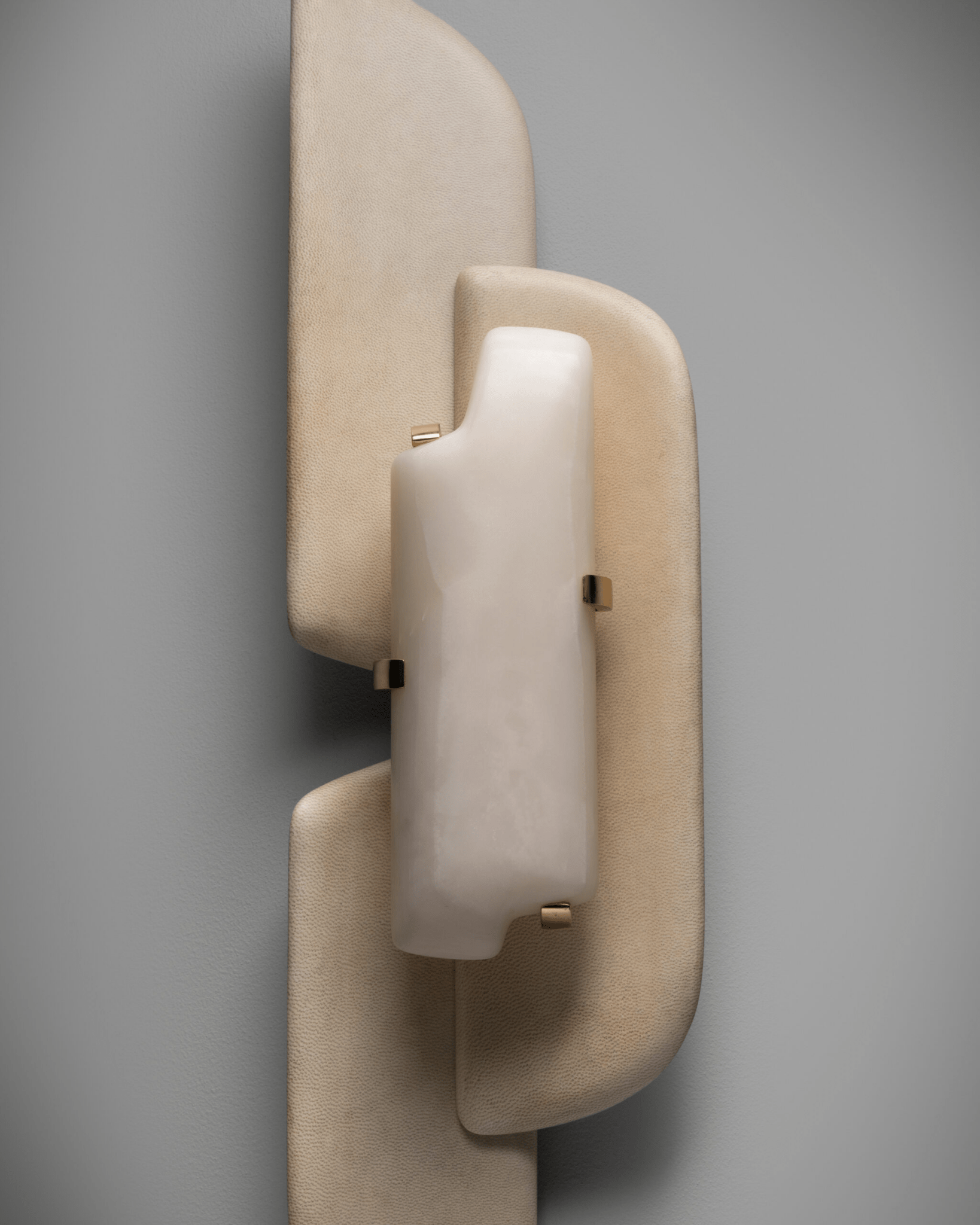 Applique murale moderne Theon en Blanc albâtre et beige