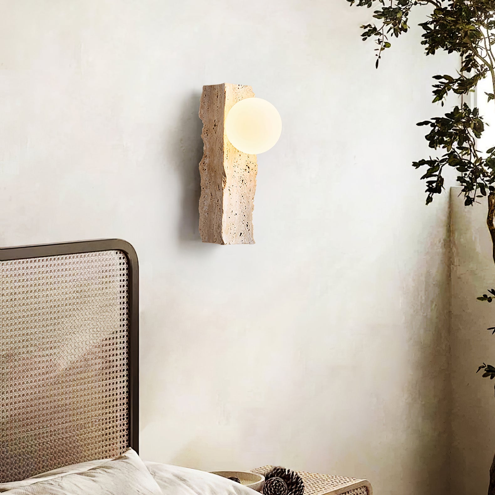 Applique murale moderne Eske en Travertin jaune et blanc