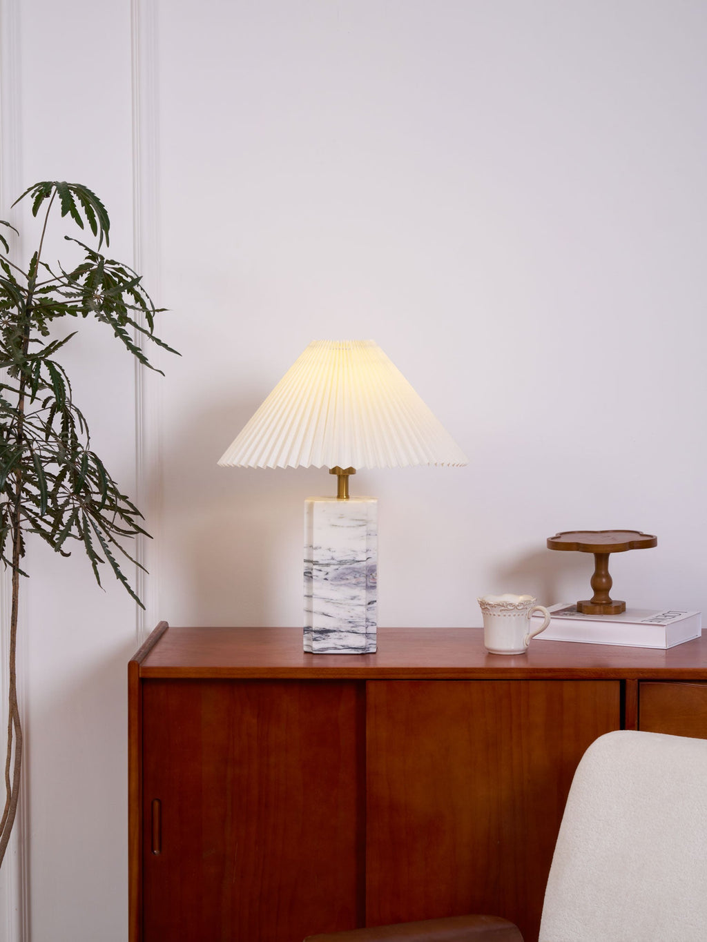 Lampe à poser moderne Devan en Blanc abat-jour et blanc marbre