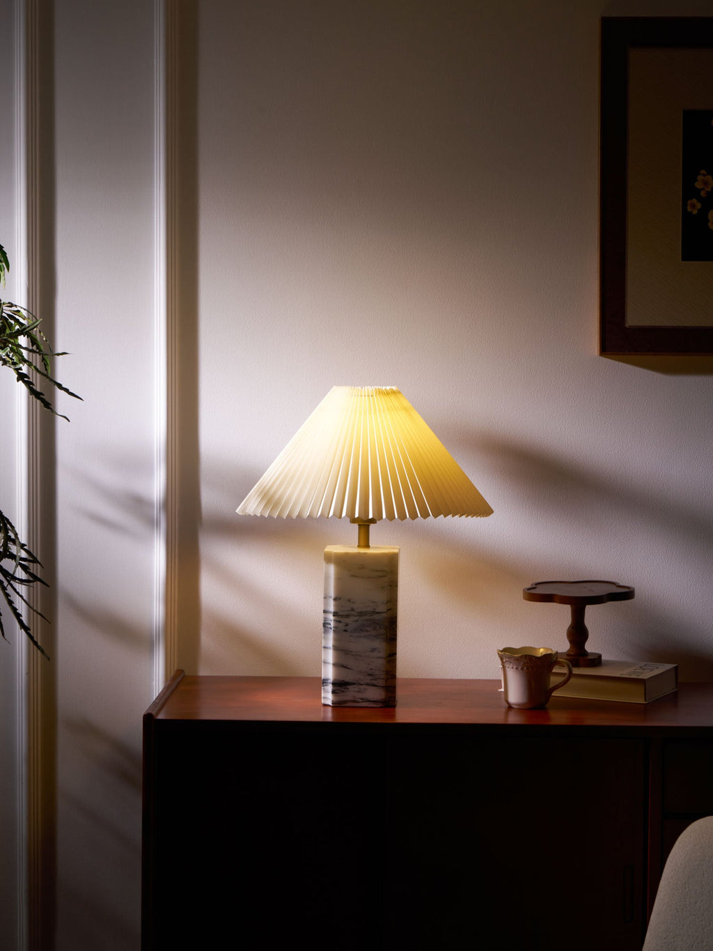 Lampe à poser moderne Devan en Blanc abat-jour et blanc marbre