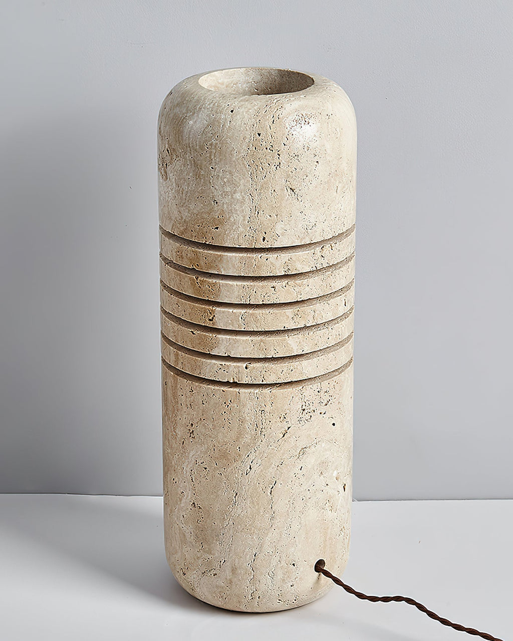 Lampadaire moderne Garth en pierre Travertin jaune