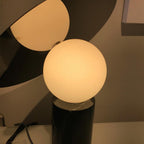 Lampe à poser moderne Demond en Or et blanc marbre