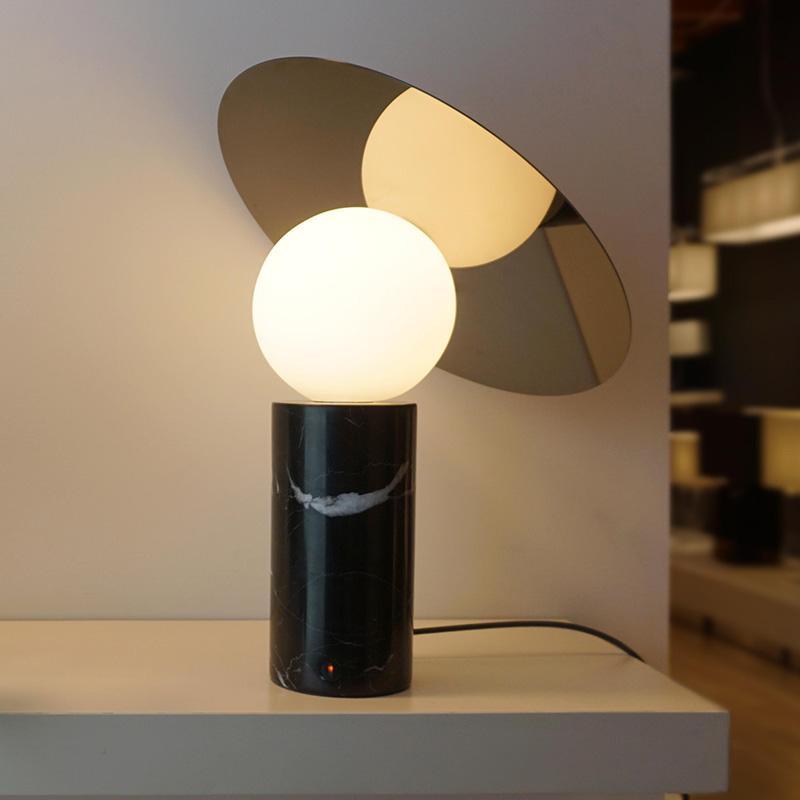 Lampe à poser moderne Demond en Doré et noir marbre