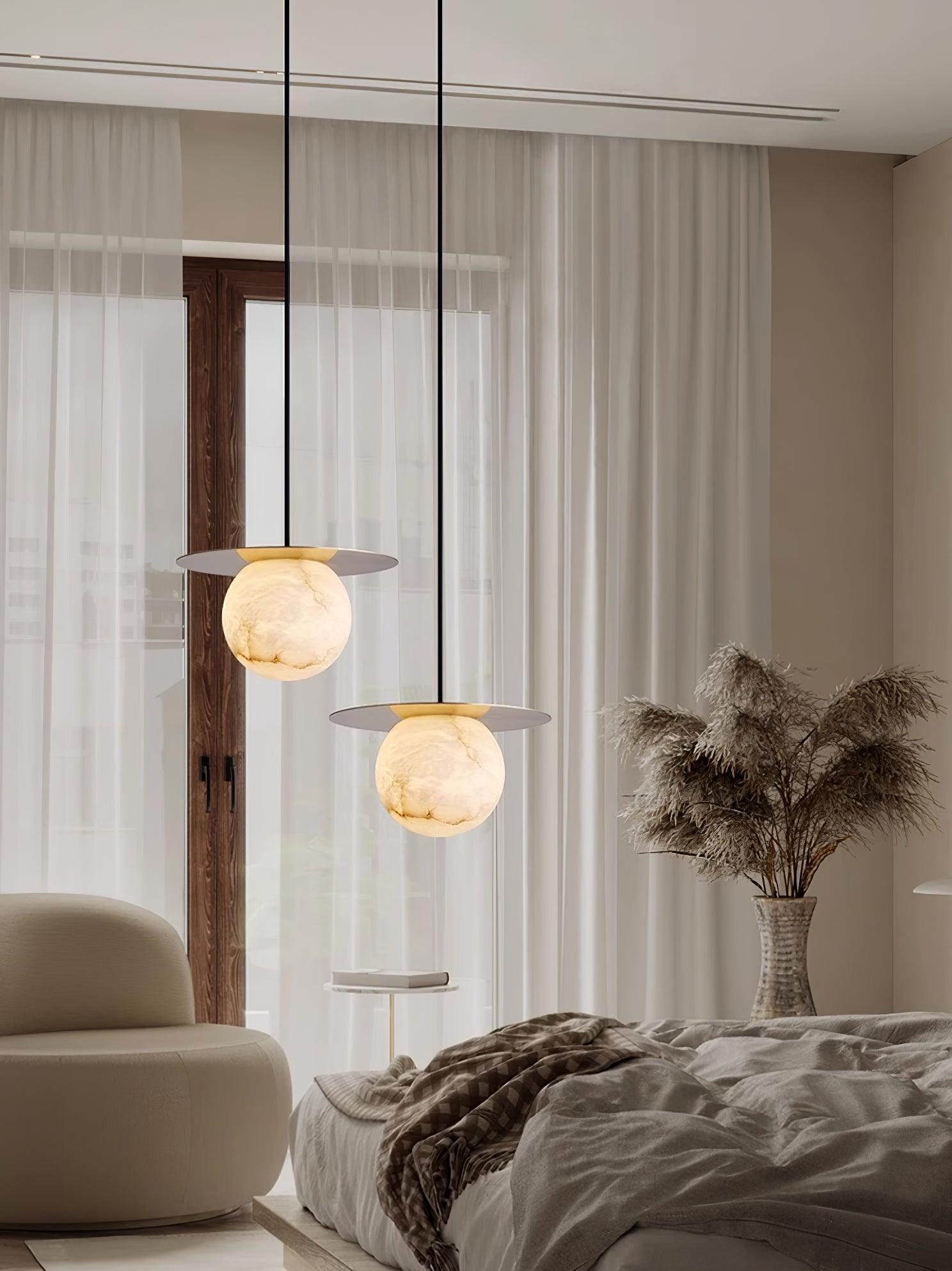 Suspension moderne Frithjof en Albâtre Laiton et blanc