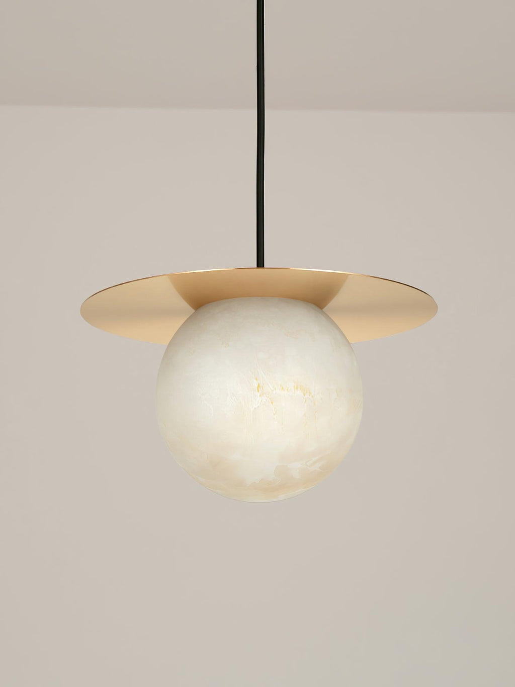 Suspension moderne Frithjof en Albâtre Laiton et blanc