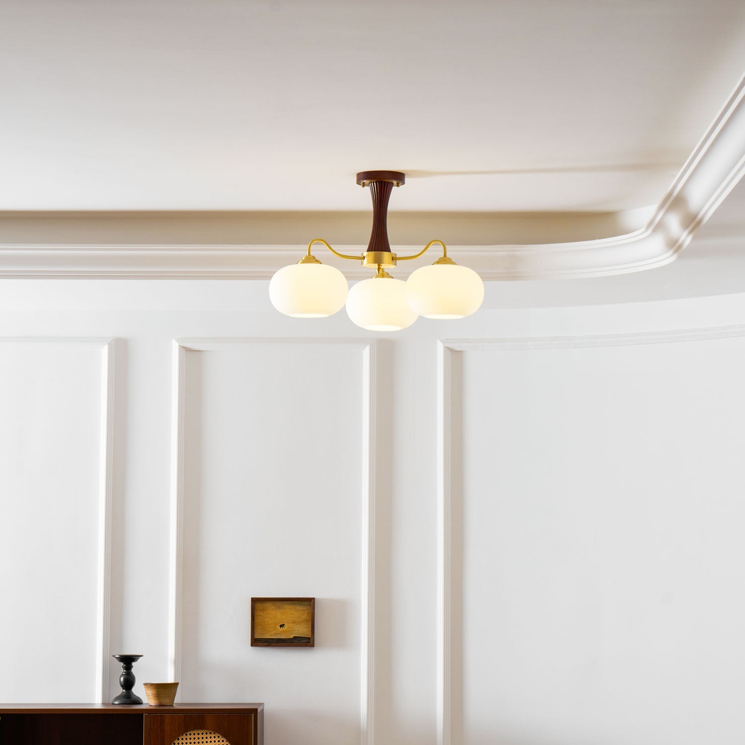 Lustre moderne West en bois Laiton et noyer et blanc
