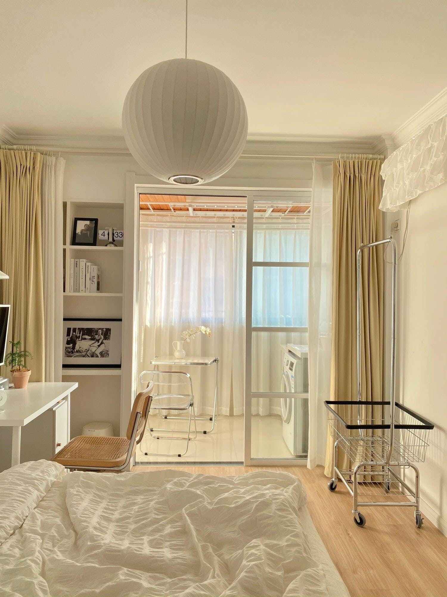 Suspension moderne Charlton en soie Blanc