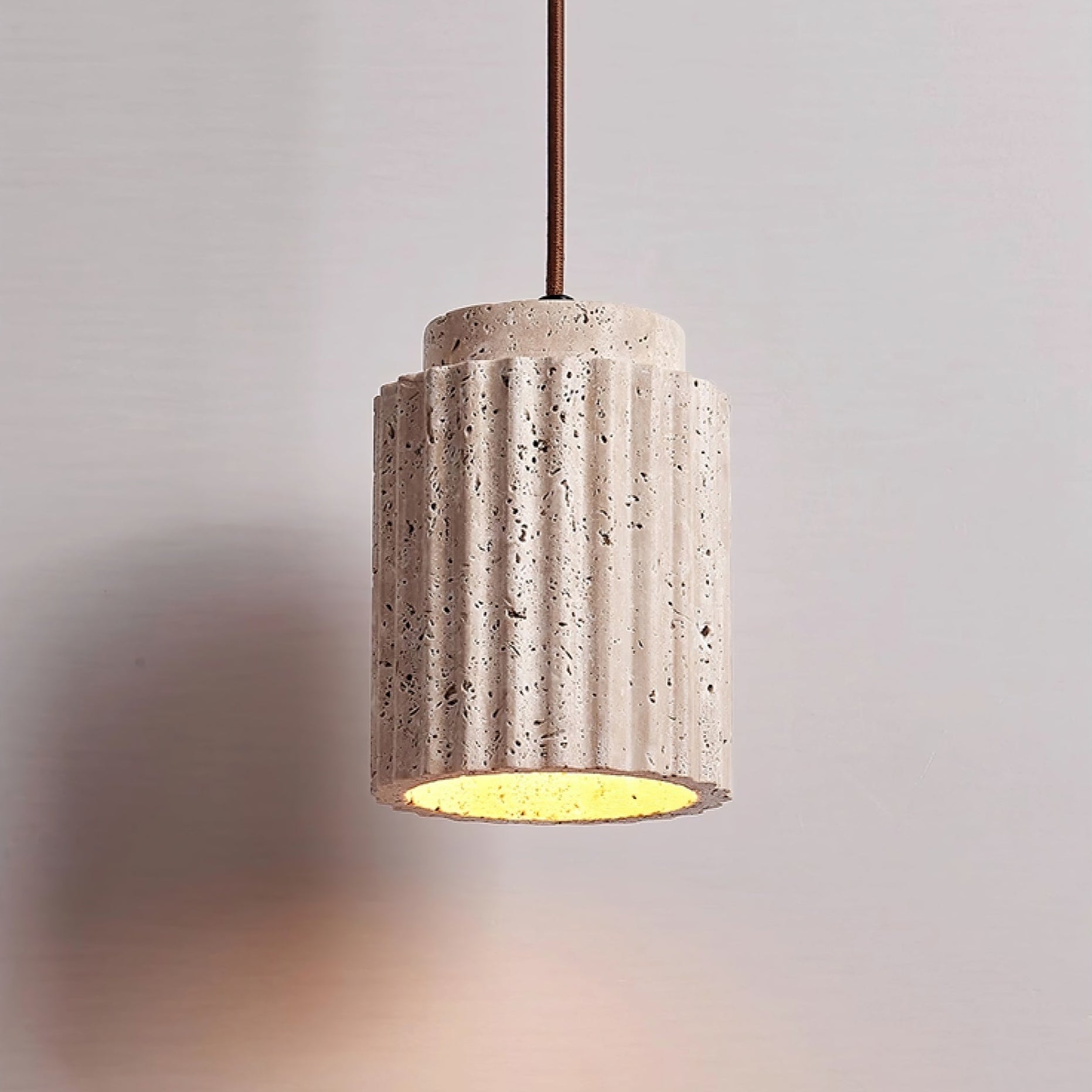 Suspension moderne Joris en Travertin jaune