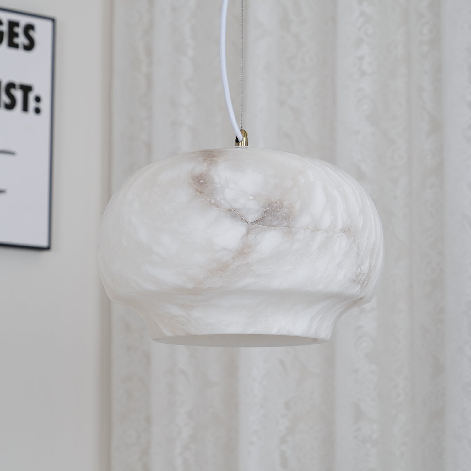 Suspension moderne Njal en Albâtre Blanc