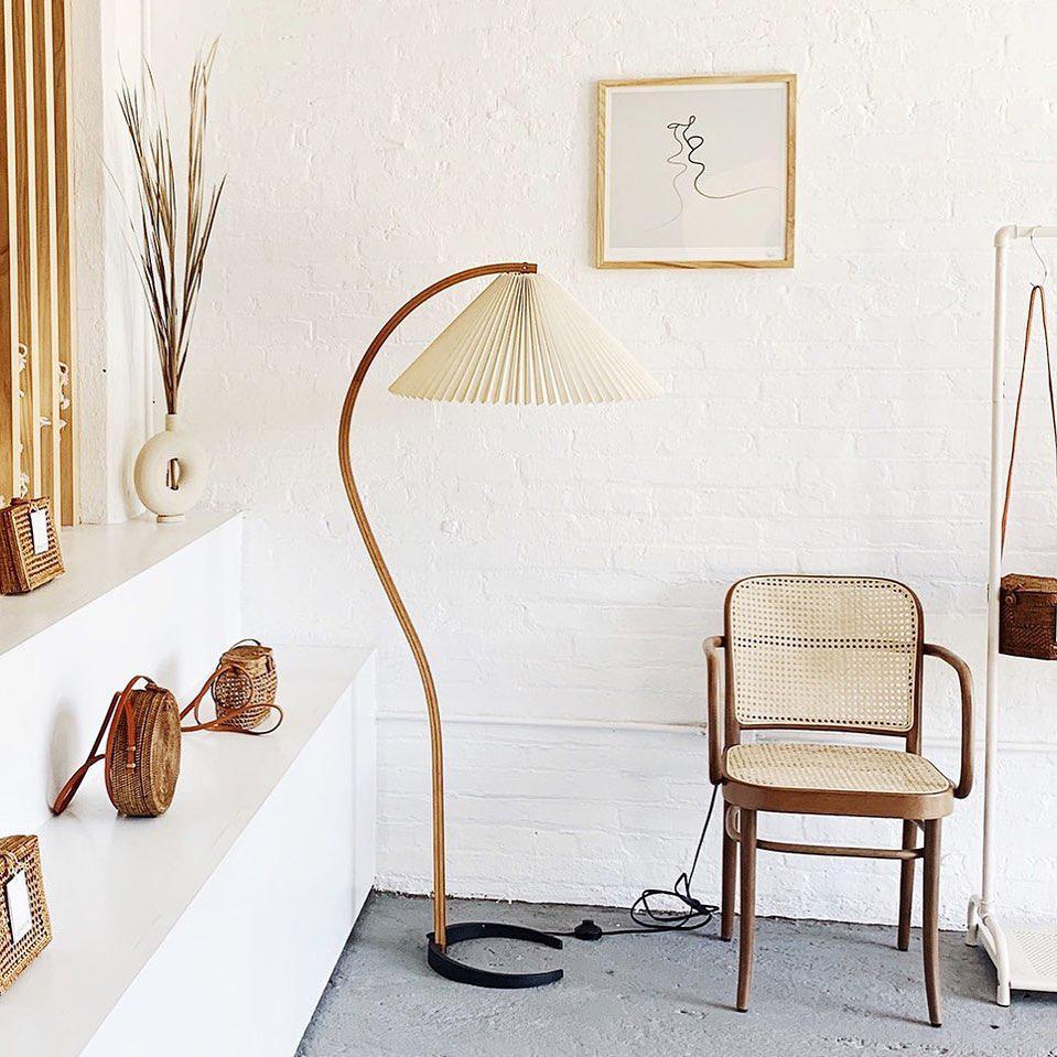 Lampadaire moderne Etan en Métal, Lin Hêtre bois et blanc