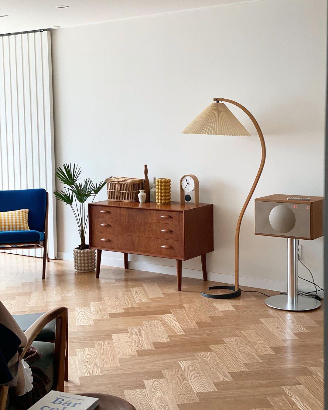 Lampadaire moderne Etan en Métal, Lin Hêtre bois et beige