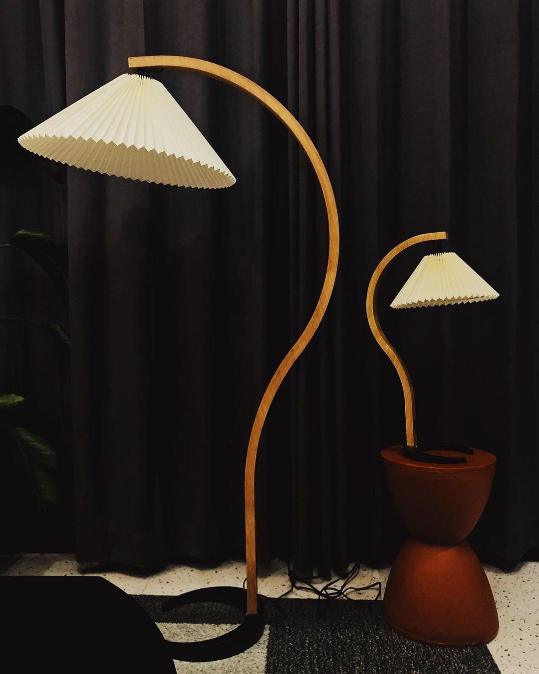 Lampadaire moderne Etan en Métal, Lin Hêtre bois et café