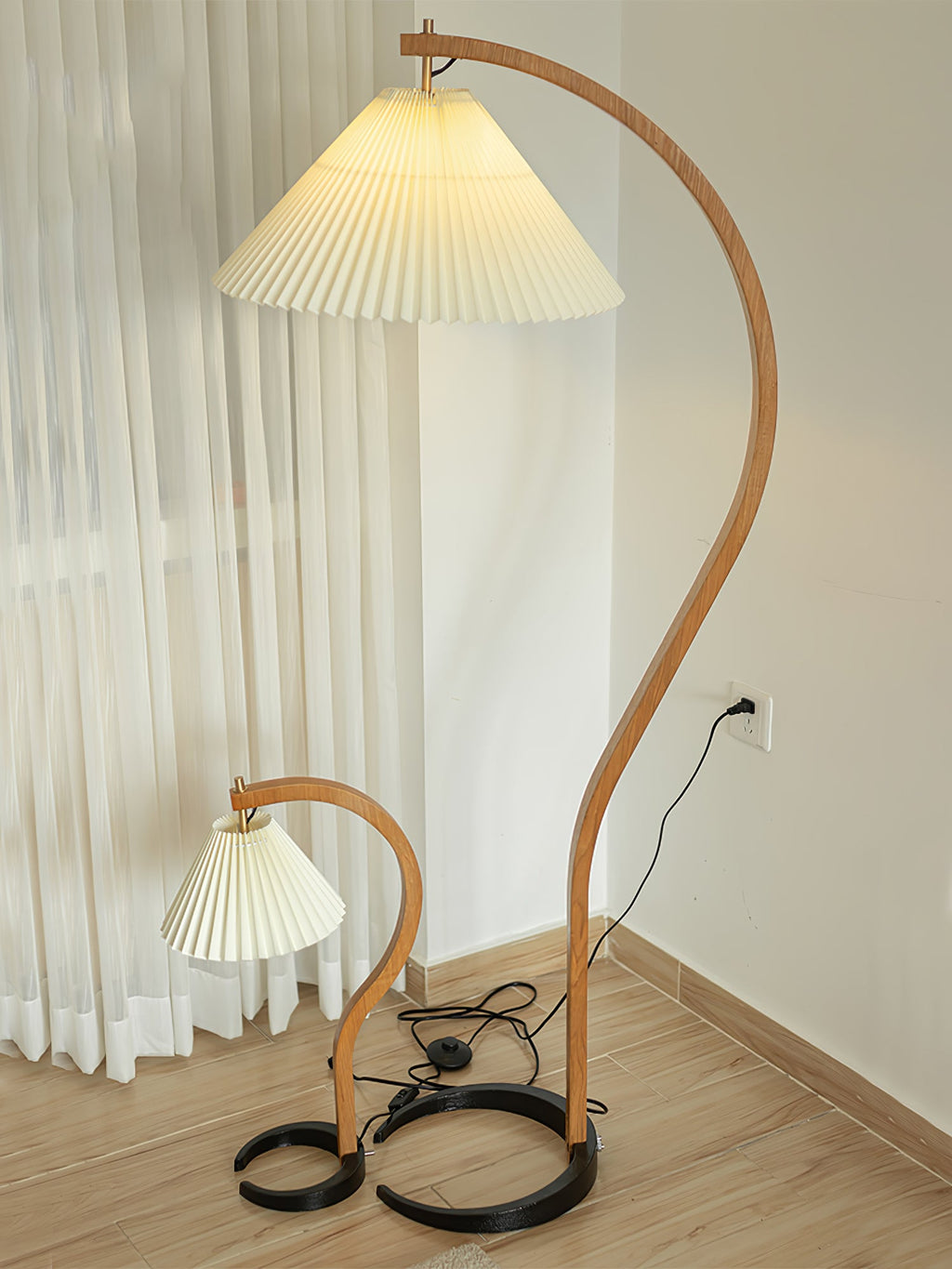 Lampadaire moderne Etan en Métal, Lin Hêtre bois et café