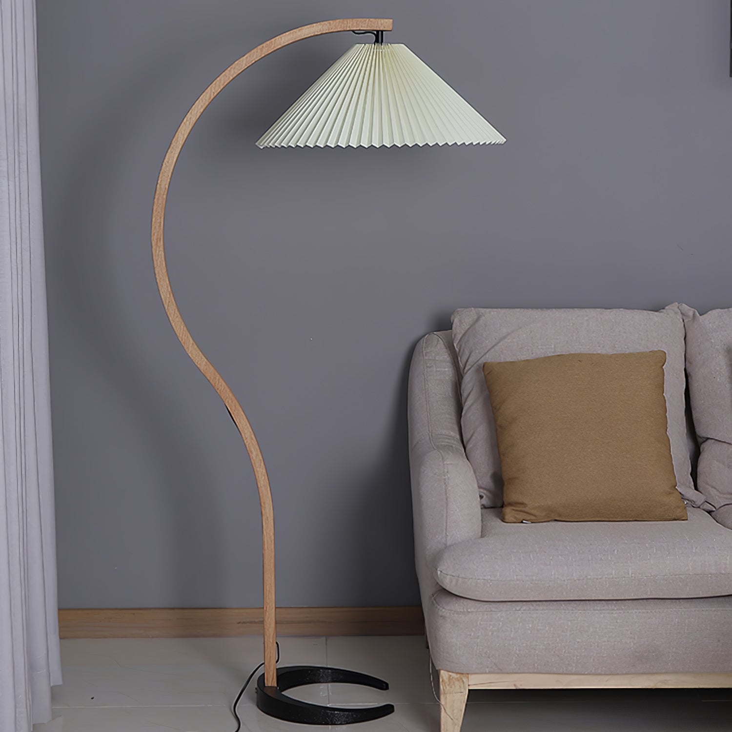 Lampadaire moderne Etan en Métal, Lin Hêtre bois et beige