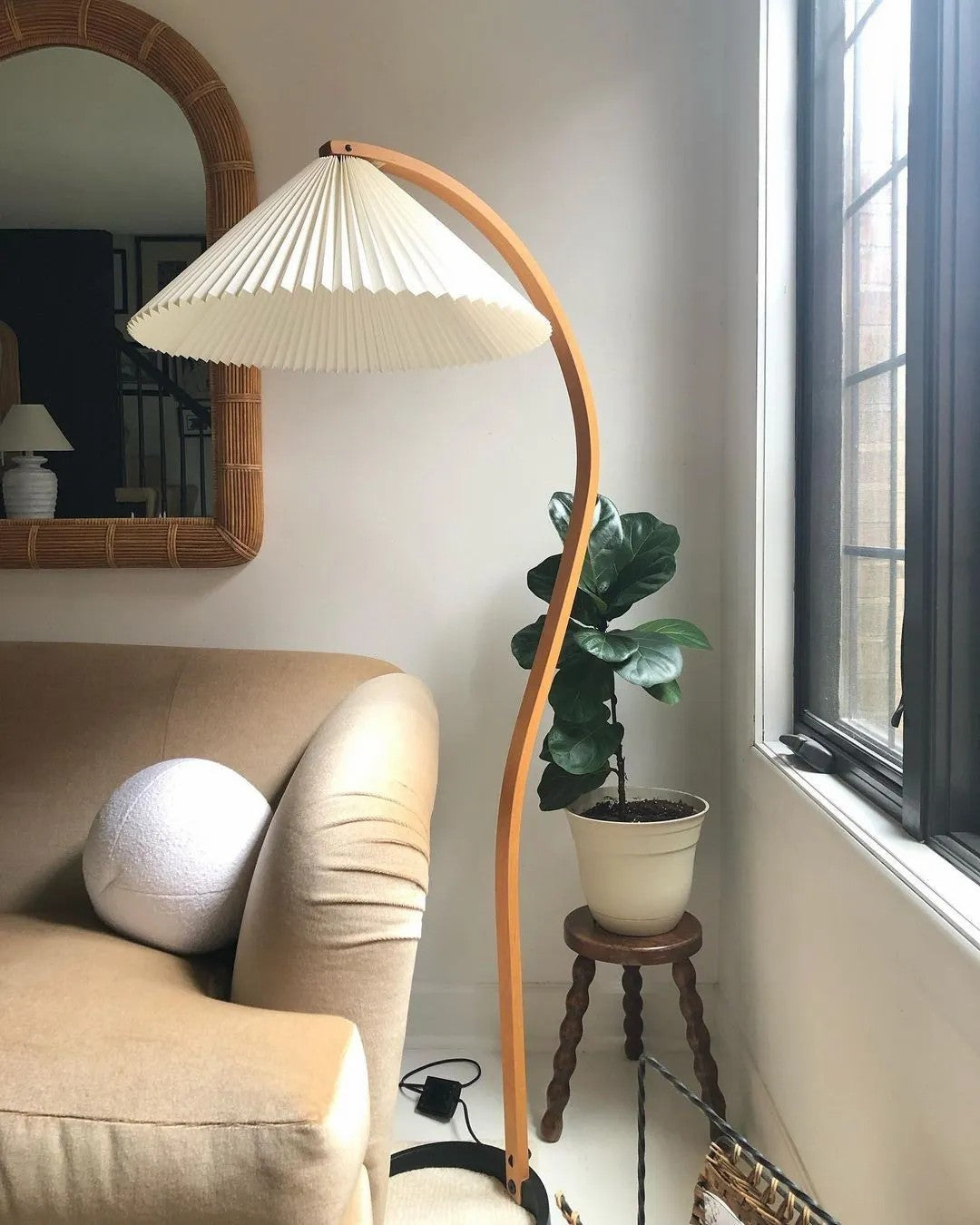 Lampadaire moderne Etan en Métal, Lin Hêtre bois et beige