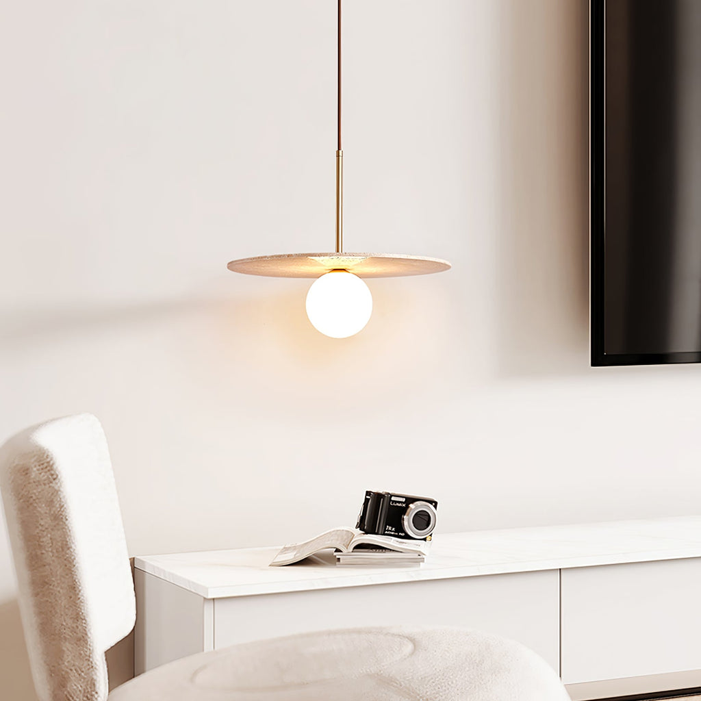 Suspension moderne Searle en Travertin jaune