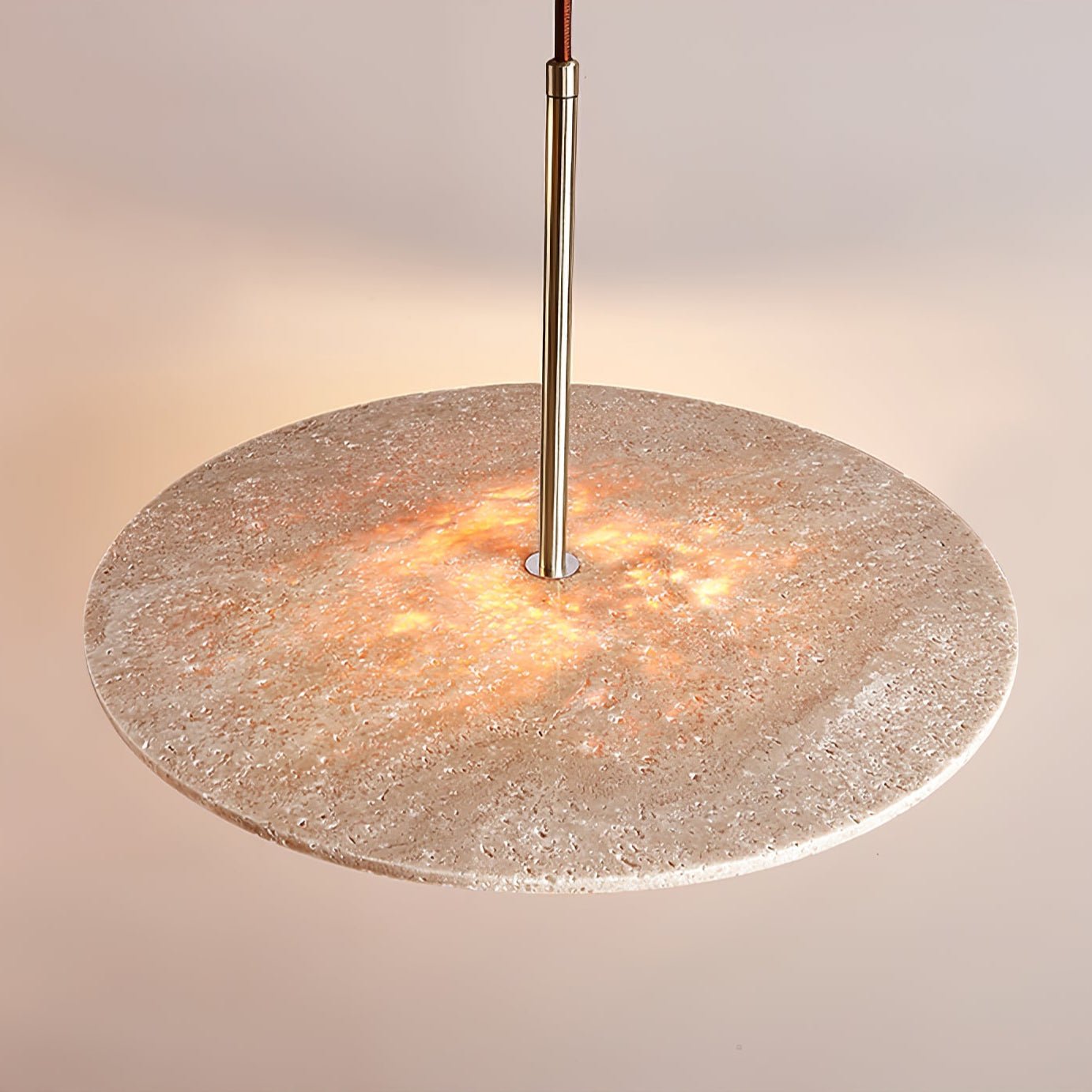 Suspension moderne Searle en Travertin jaune