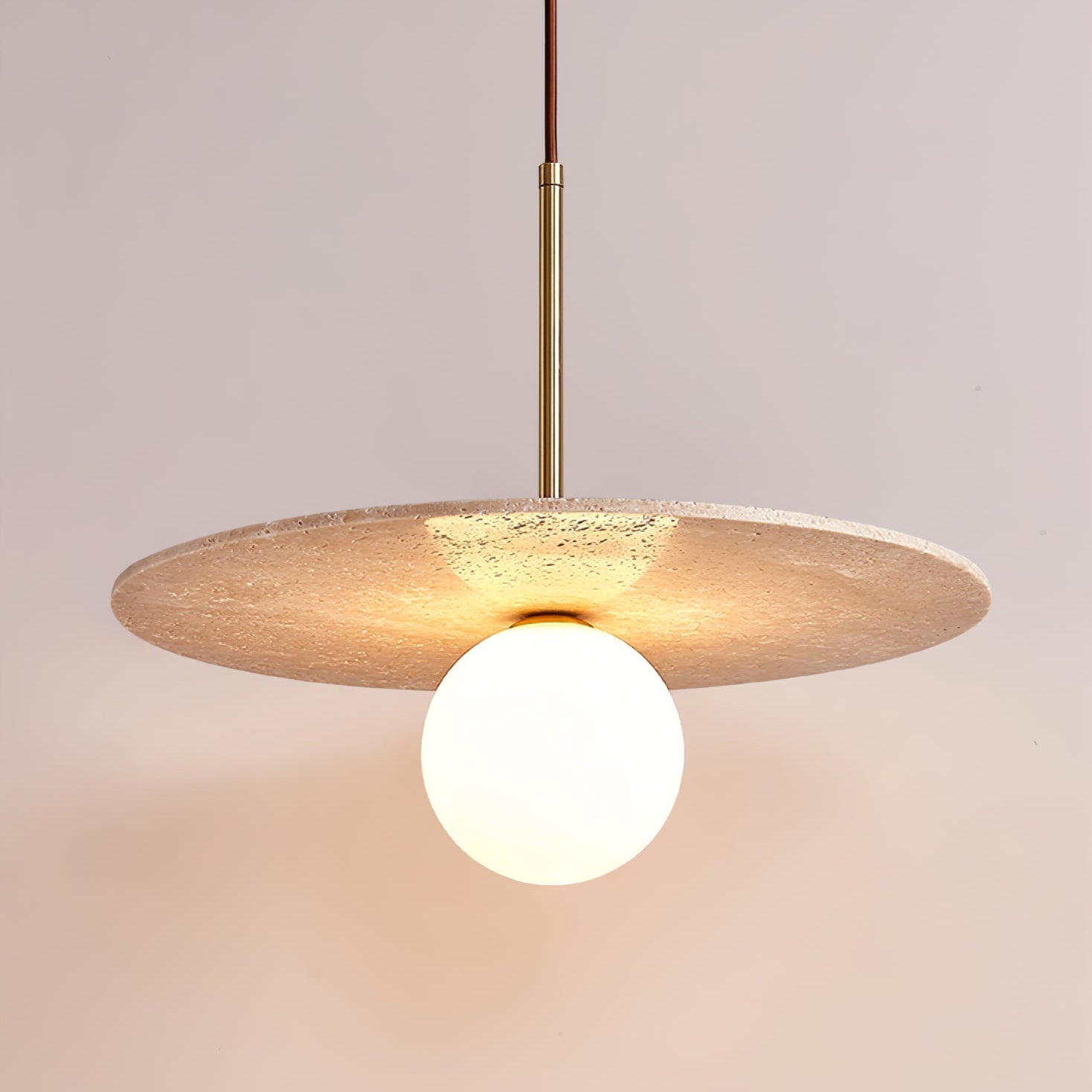 Suspension moderne Searle en Travertin jaune
