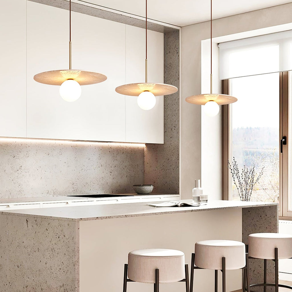 Suspension moderne Searle en Travertin jaune