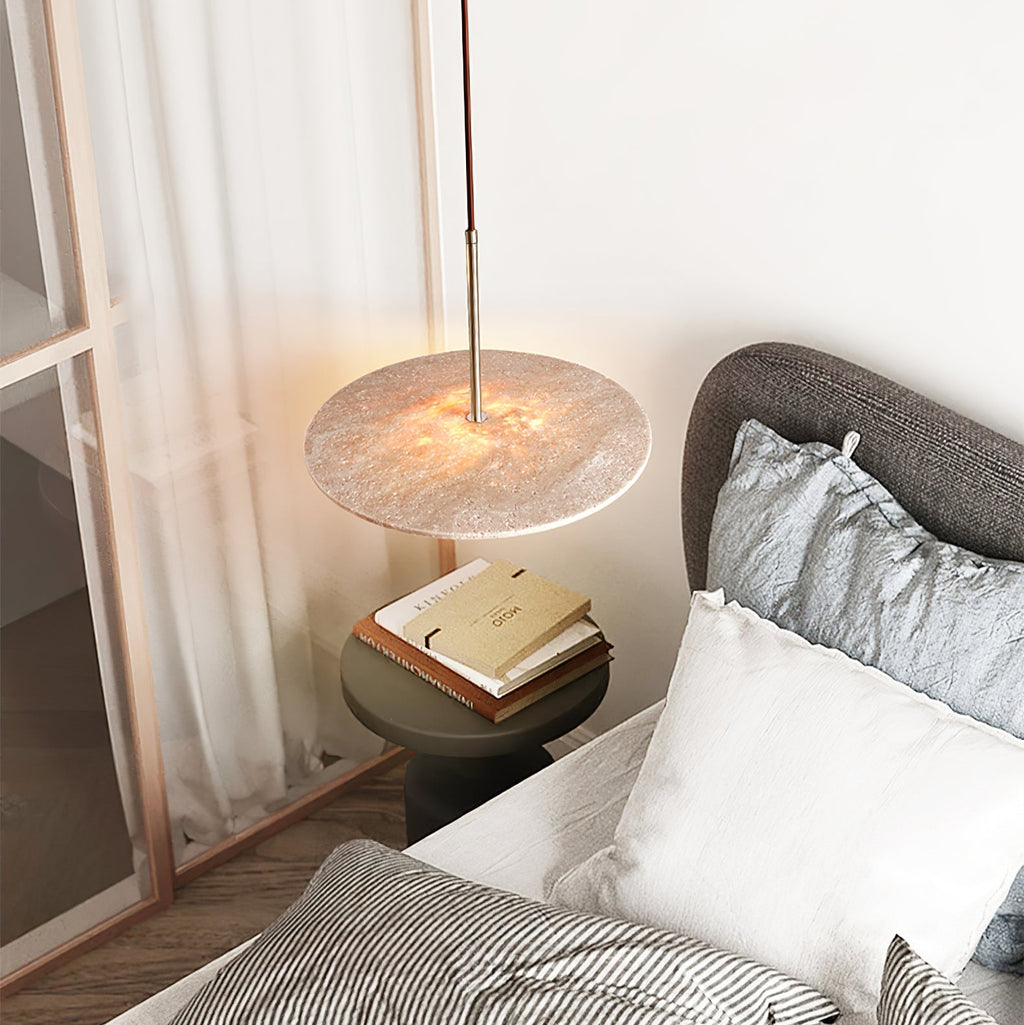 Suspension moderne Searle en Travertin jaune